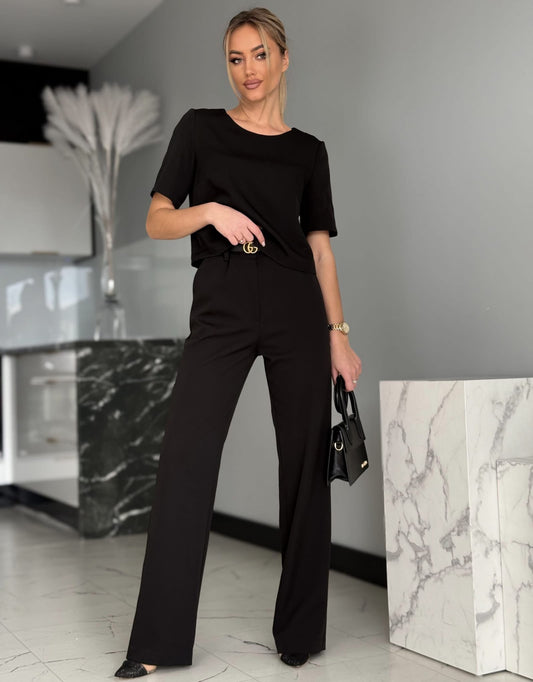 Compleu Isabelle Black