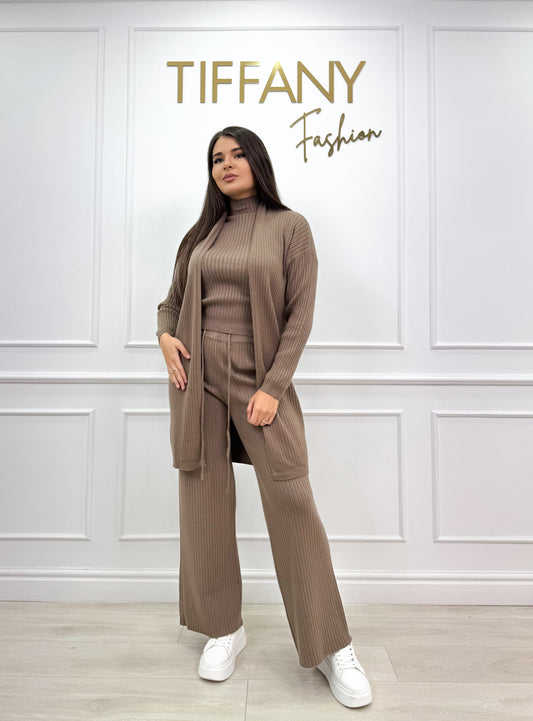 Compleu Melody Brown