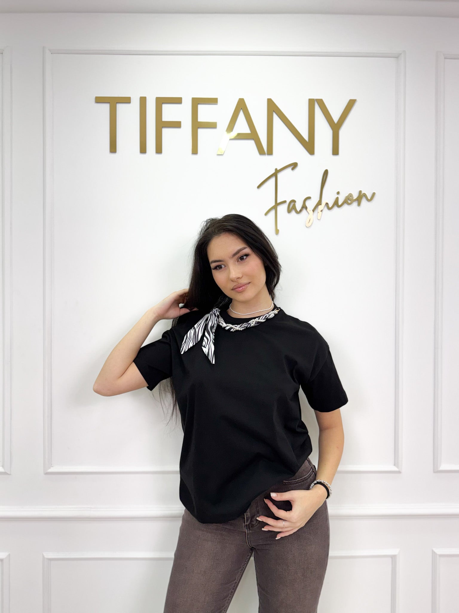 Tricou Veve Black