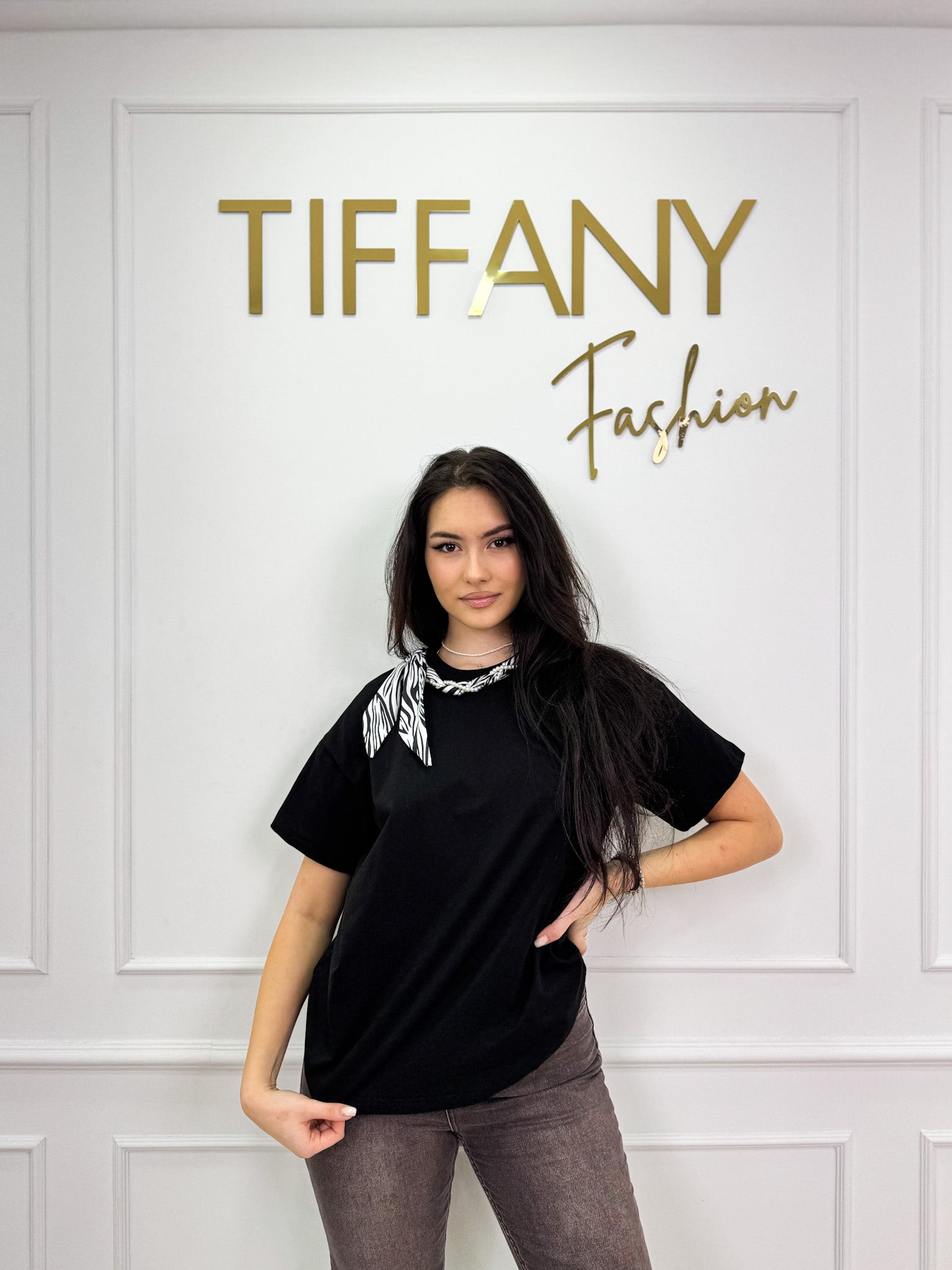 Tricou Veve Black