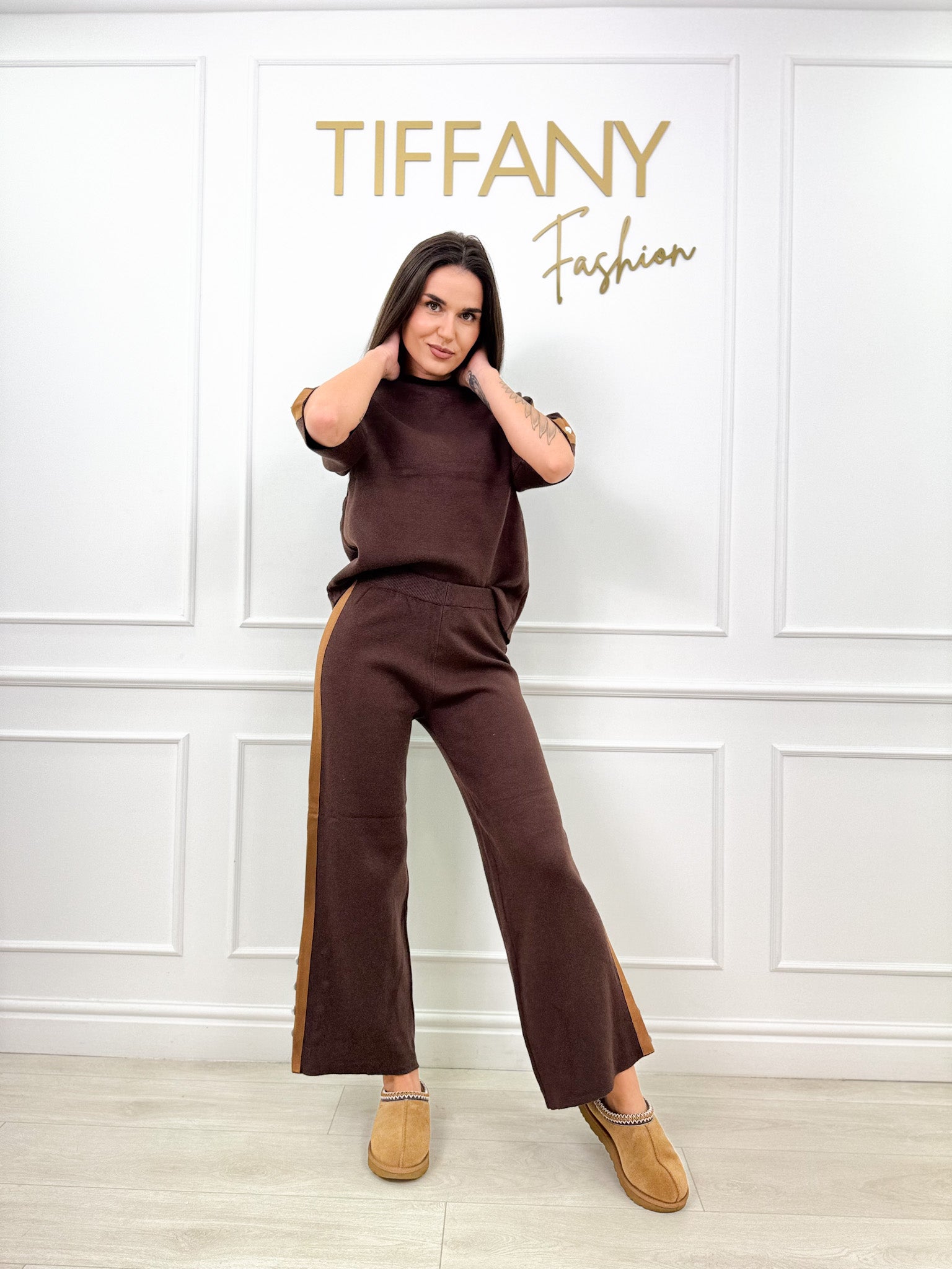 Compleu Avitt Brown