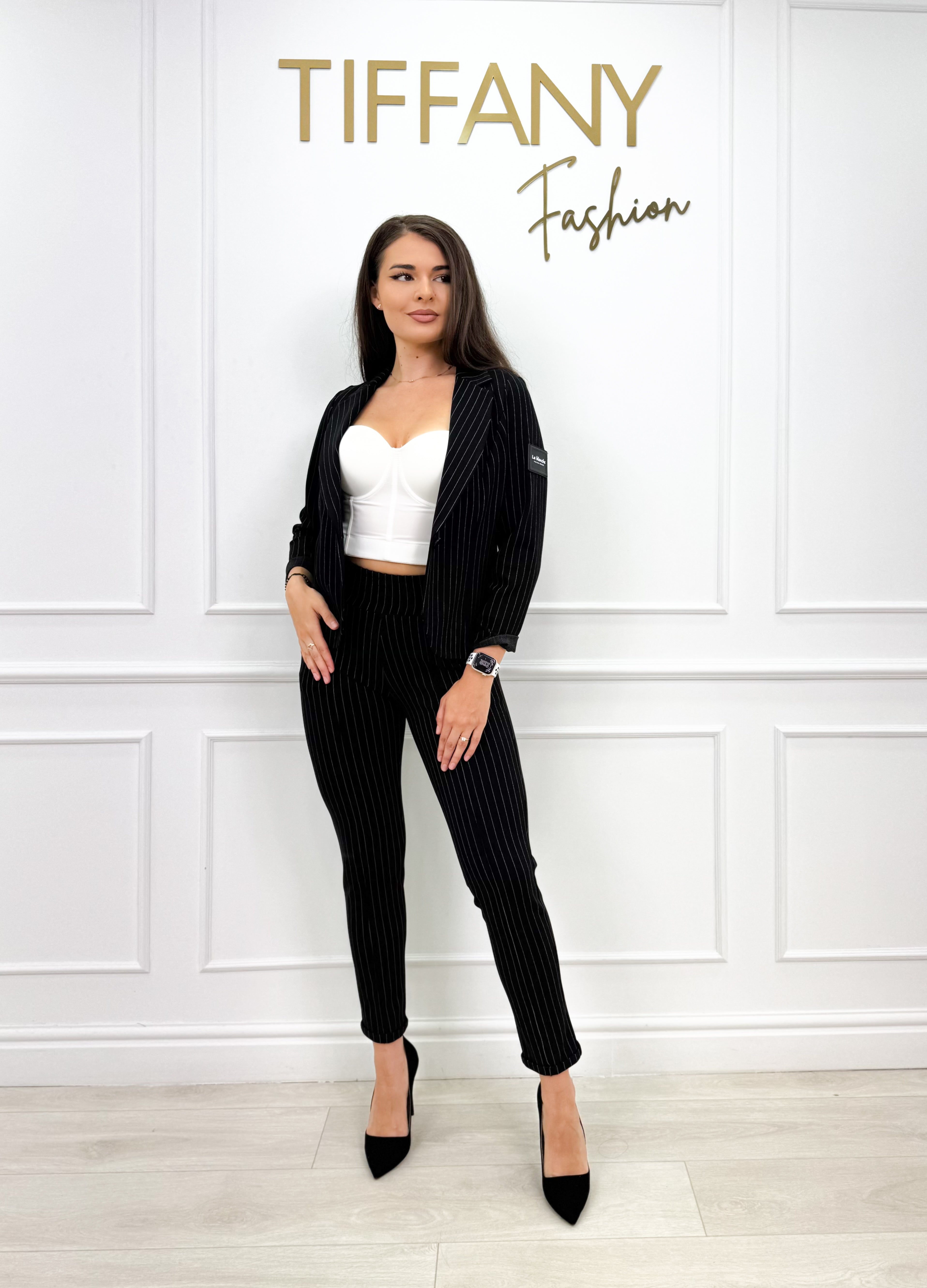 Compleu  Effect Black