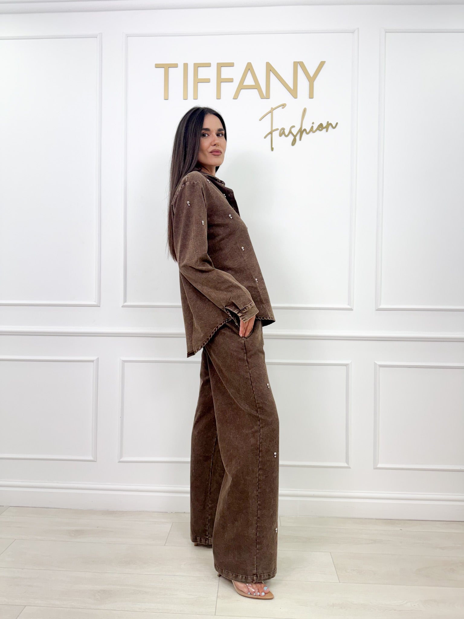 Compleu Weil Brown
