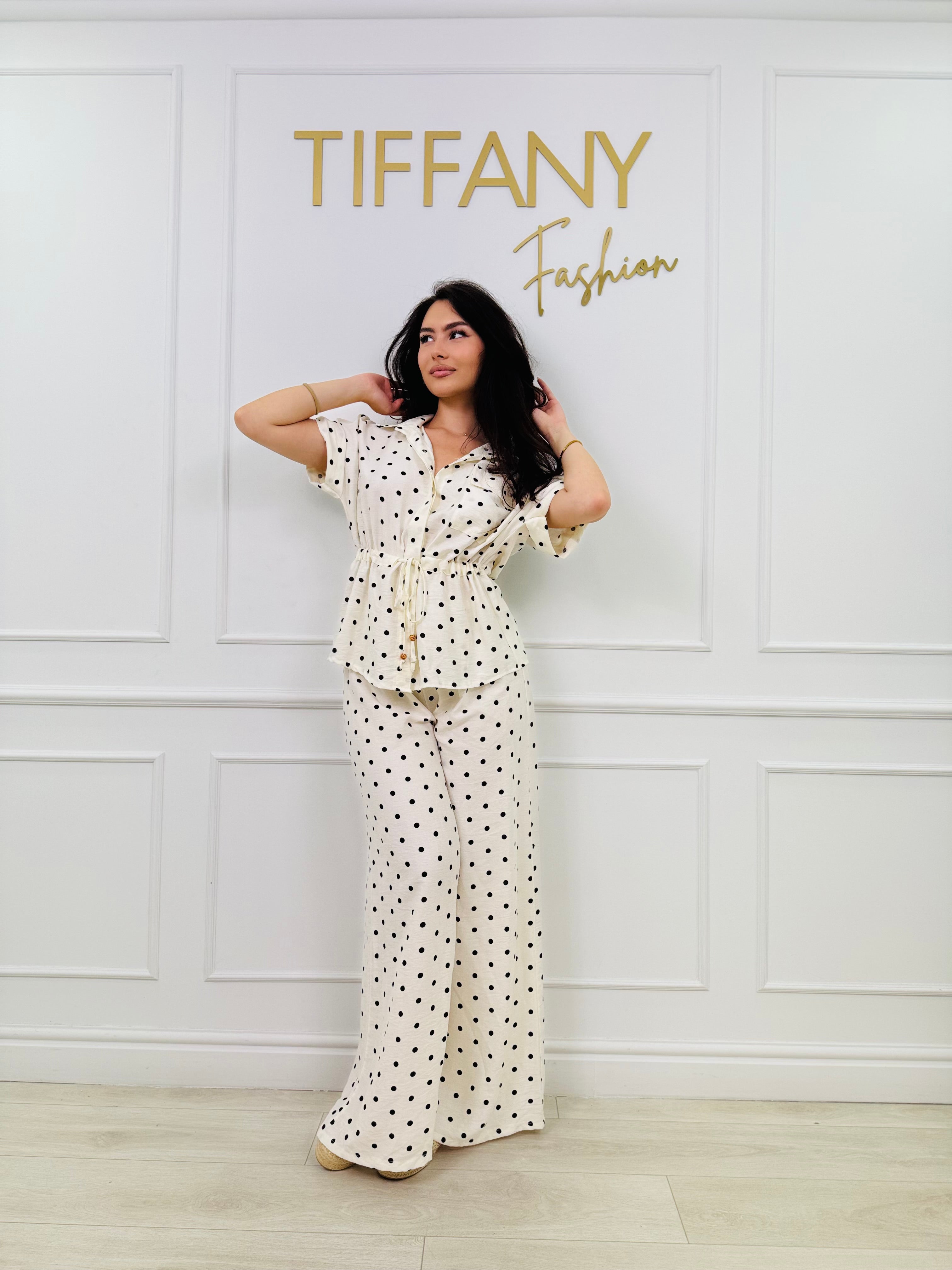 Compleu Taly White