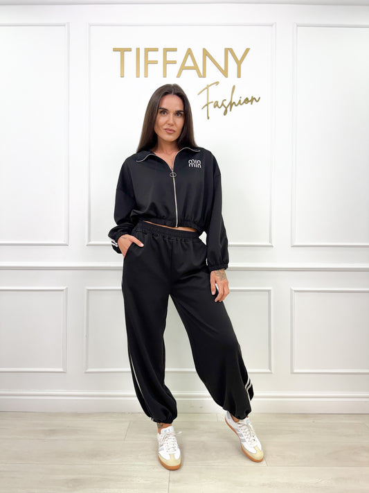 Compleu Eve Black